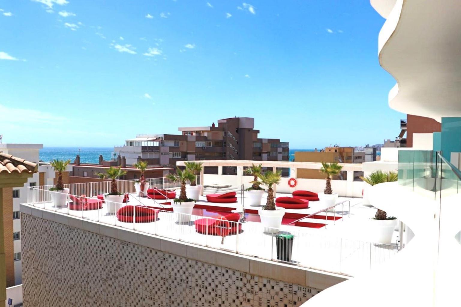 Fantastic Apartment In The Wave Just Steps From Carvajal Beach - Pool And Free Parking Fuengirola Exterior foto