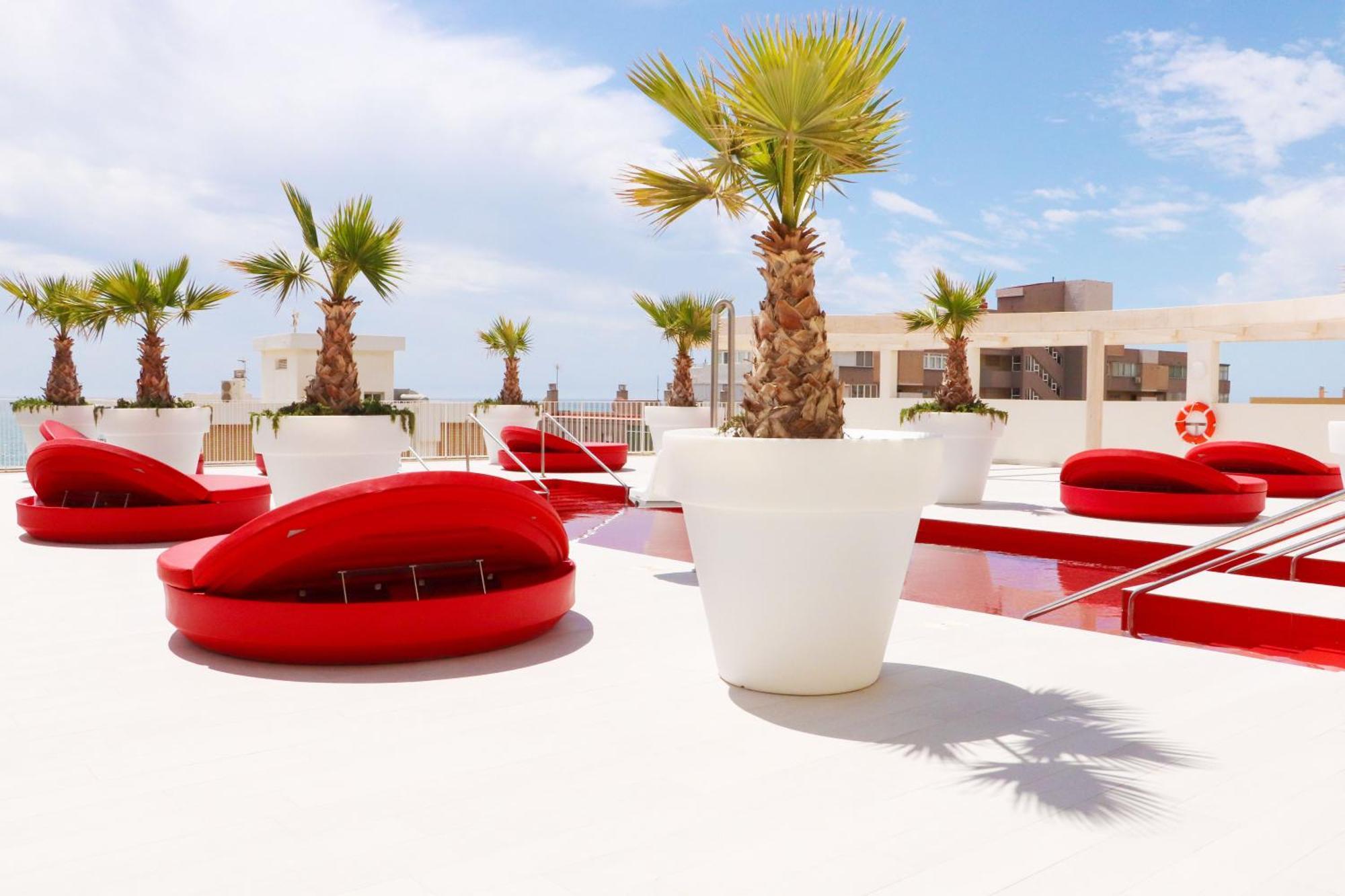 Fantastic Apartment In The Wave Just Steps From Carvajal Beach - Pool And Free Parking Fuengirola Exterior foto